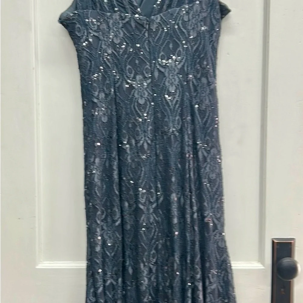 R&M Richards Gray Short Sleeve Wedding Dress - Picture 10 of 10